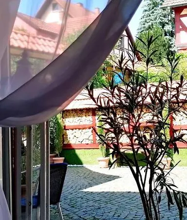 Romantisches Cottage In Gruendau - Historisches Ferienhaus Mit Privatem Check-In Extérieur photo