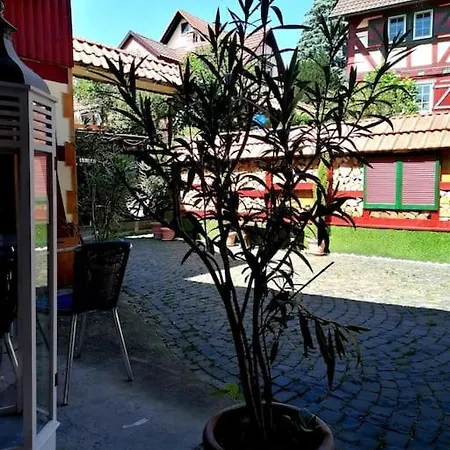 Romantisches Cottage In Gruendau - Historisches Ferienhaus Mit Privatem Check-In Extérieur photo